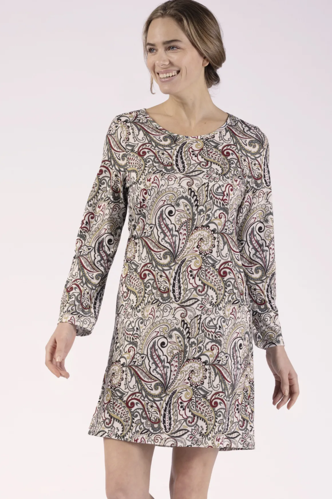 nightshirt_0-4.webp Nightshirt